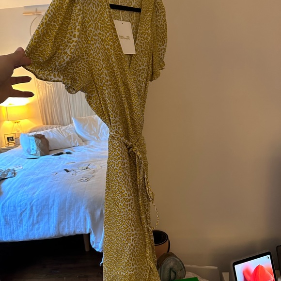 Diane Von Furstenberg Emilia Ruffled Leopard-Print Wrap Dress - Yellow Large - Picture 5 of 5